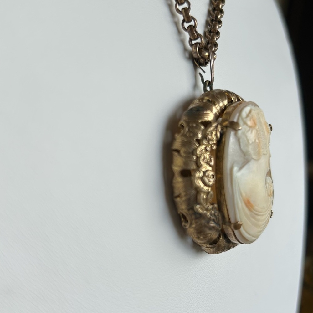 Vintage Brass Bold Carved Shell Cameo Dimensional Lady Floral Pendant w Chain - Picture 4 of 11